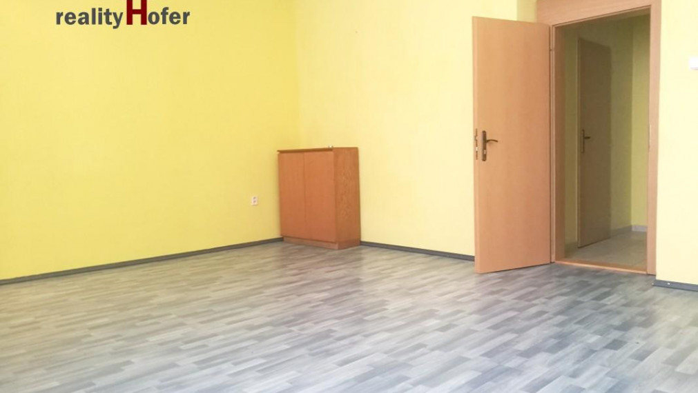 Posledné kancelárske priestory 20m2, 45m2 na Budovateľskej, Prešov