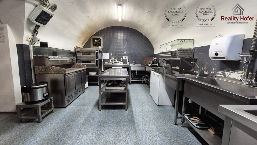 Odstúpenie prevádzky reštaurácie v centre, Hlavná, Prešov