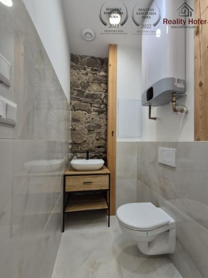 Prenájom exkluzívne kancelárske priestory/ateliér v centre Prešova