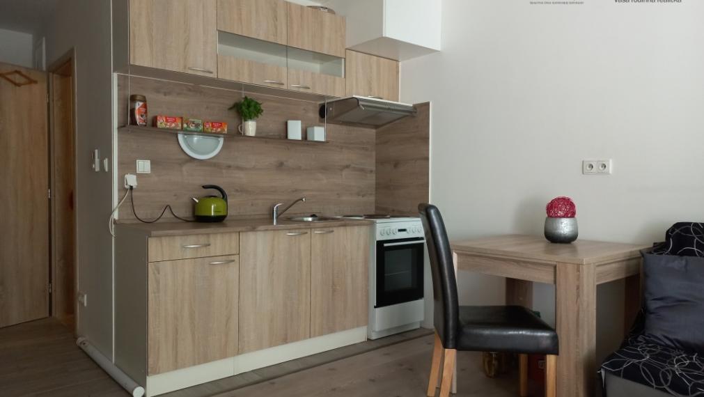 Garsónka. loggia, garáž, Rustaveliho ul., BA - Rača