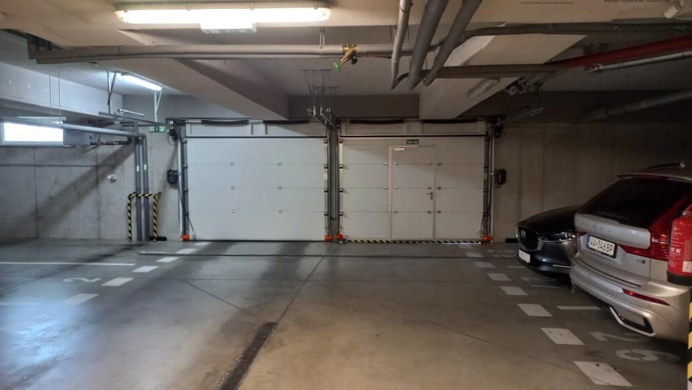 Garsónka. loggia, garáž, Rustaveliho ul., BA - Rača