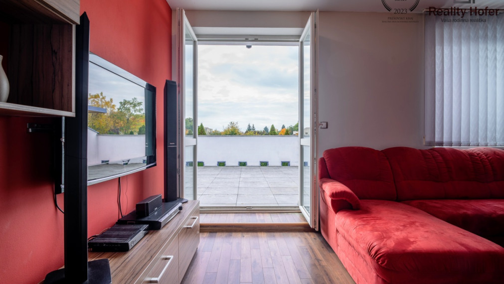 Zariadený 2 izbový byt, terasa, parking, N. Šebastová, Prešov