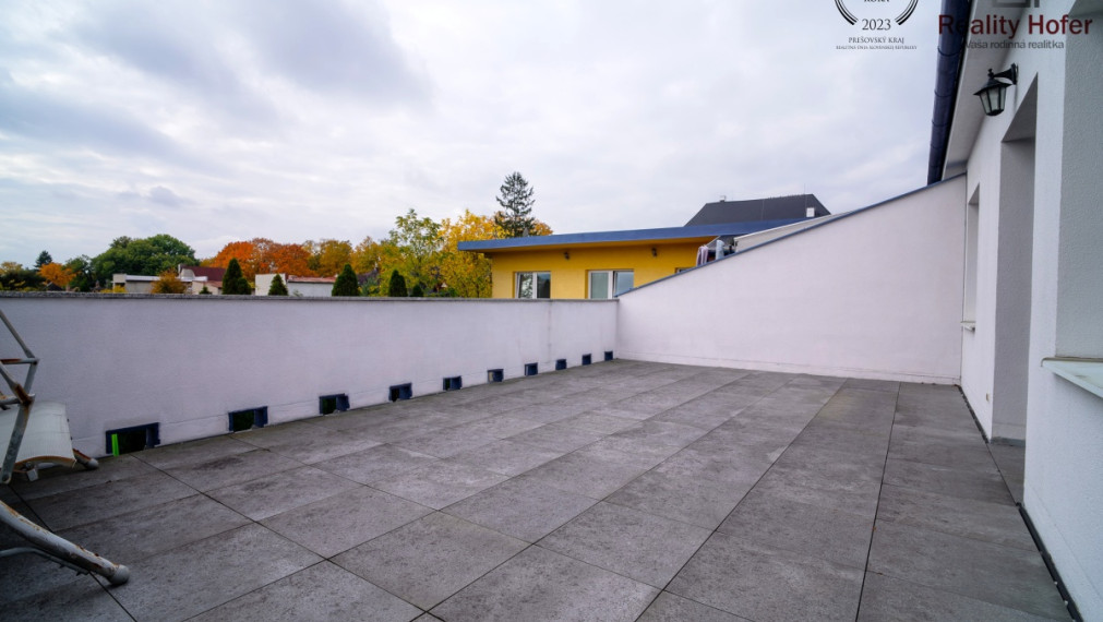 Zariadený 2 izbový byt, terasa, parking, N. Šebastová, Prešov