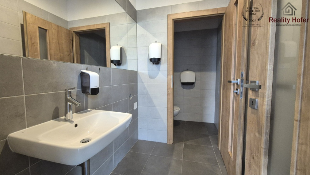 Kancelária open space, parking, 156m2, Košická, Prešov