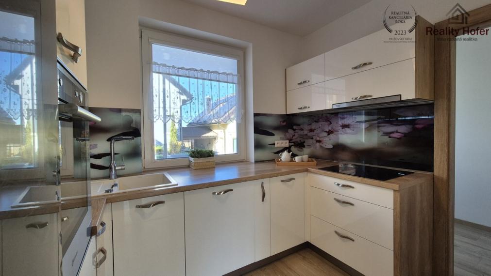 Tehlový rodinný dom 11 km od Prešova, Trnkov