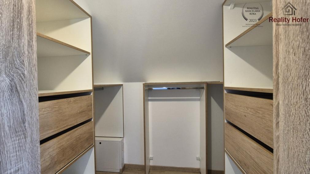 Tehlový rodinný dom 11 km od Prešova, Trnkov