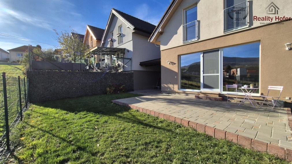 Tehlový rodinný dom 11 km od Prešova, Trnkov