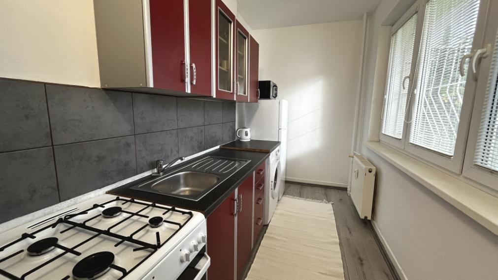 Zariadený 1 izbový byt, loggia, Ružínska, Košice - Terasa