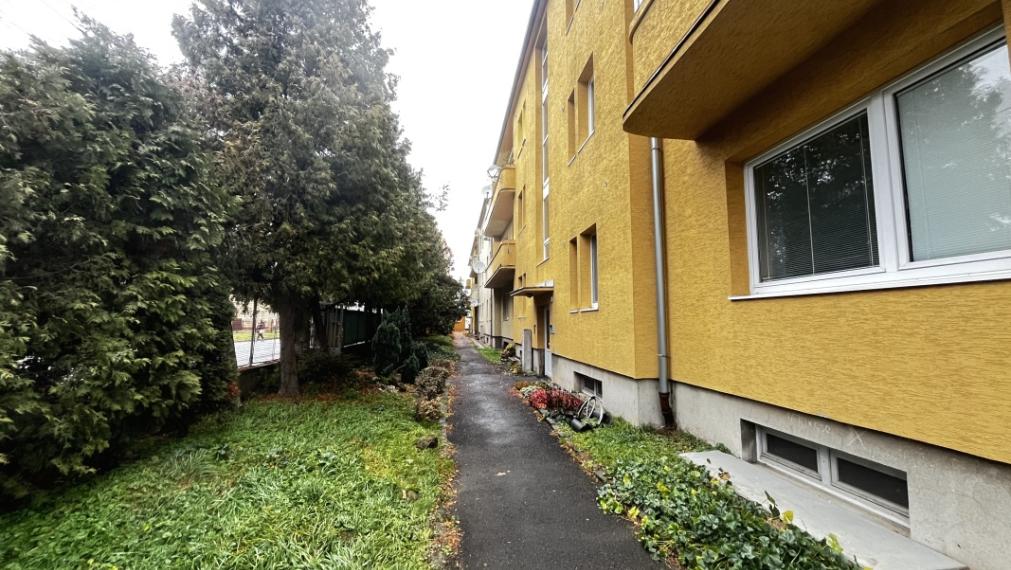 Zariadený 1 izbový byt, parkovanie, Budovateľská, Prešov