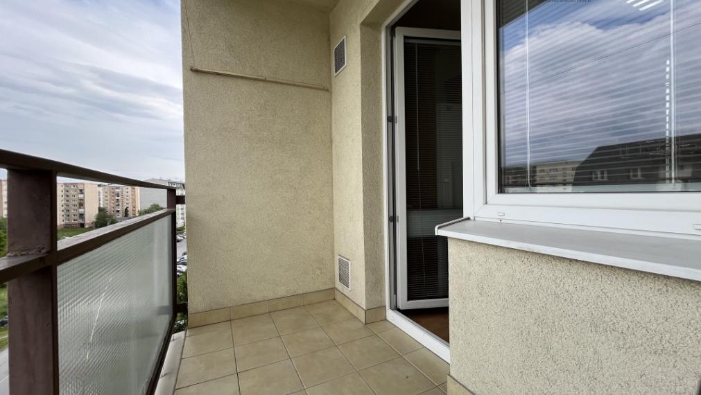Zariadený 2 izbový byt, loggia, ul. Vihorlatská, Prešov