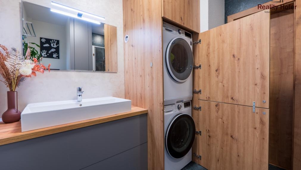 Výnimočný tehlový 3 izb. byt, 89m2, širšie centrum, Prešov