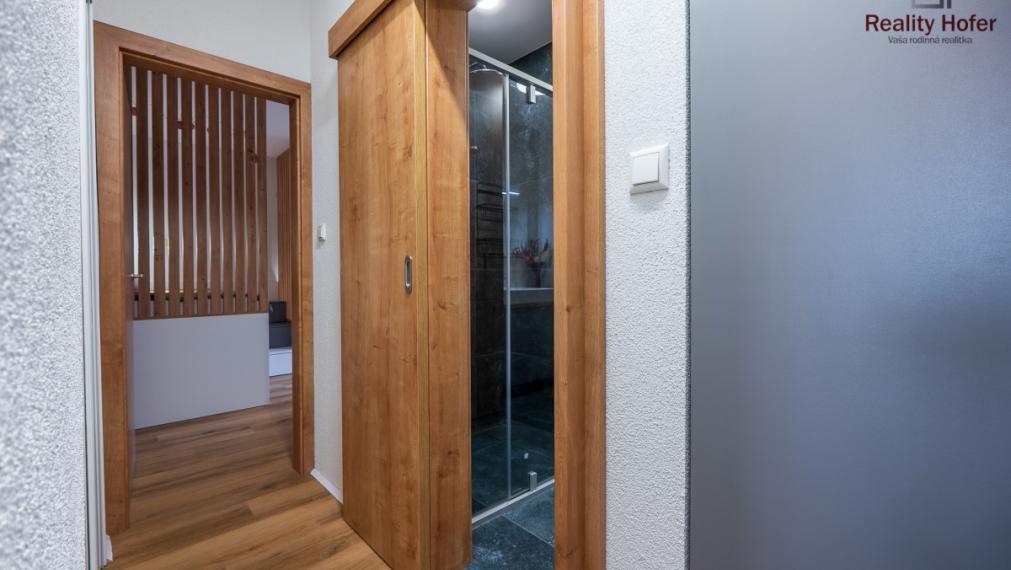 Výnimočný tehlový 3 izb. byt, 89m2, širšie centrum, Prešov