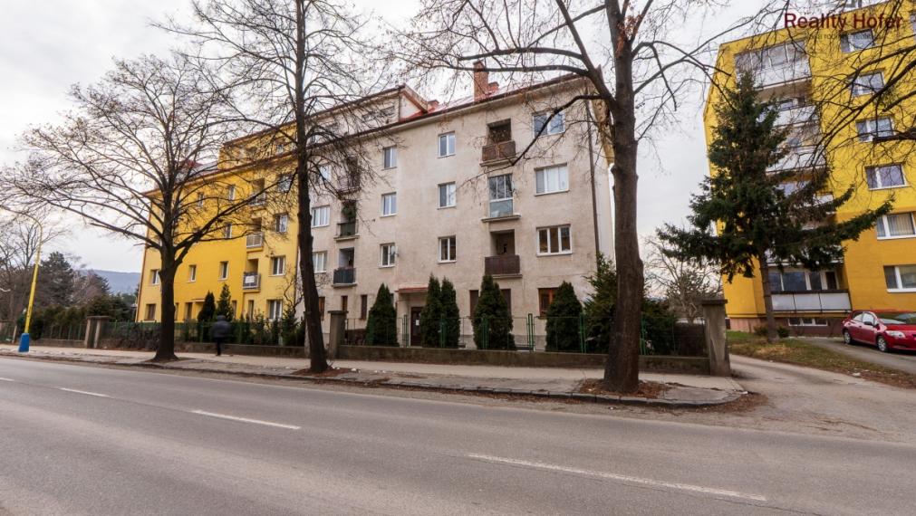 Výnimočný tehlový 3 izb. byt, 89m2, širšie centrum, Prešov