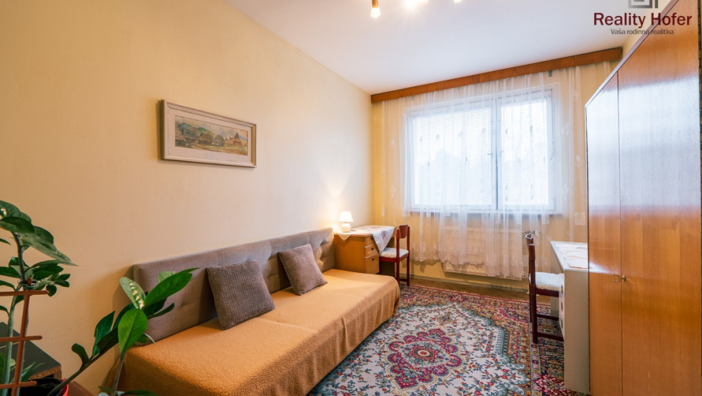 Veľký 4 izbový byt, 92m2, Smreková, Prešov