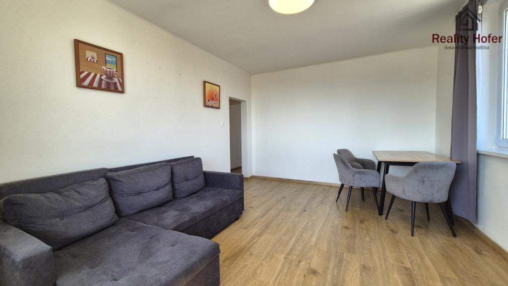 Zariadený 2 izbový byt s loggiou, ul. Levočská, Prešov