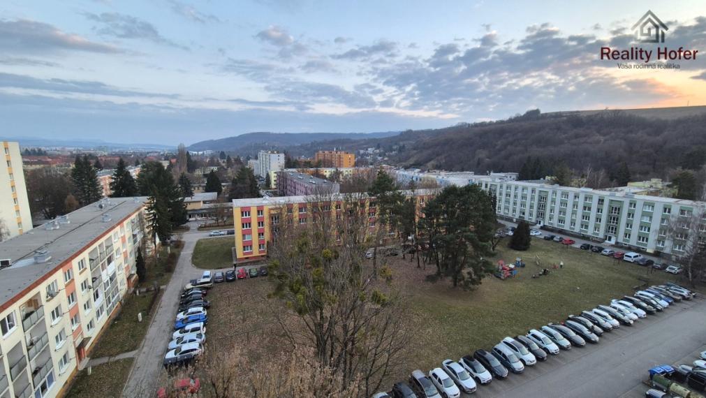 Zariadený 2 izbový byt s loggiou, ul. Levočská, Prešov