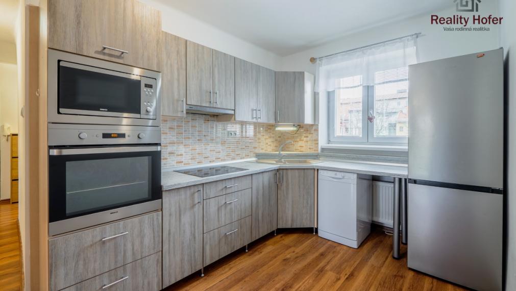 Zariadený 2 izbový byt, balkón, blízko centra, Baštová ul., Prešov