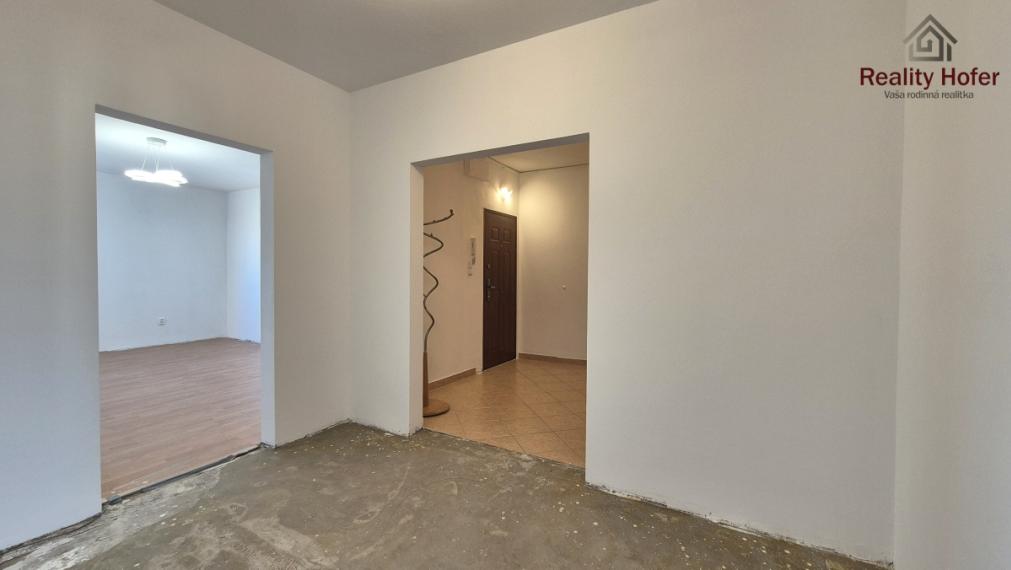 3 izbový byt v procese kompl. rek., 76m2, Švábska, Prešov