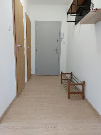 Zariadený 2 izbový byt, loggia, Sídl. dukl. hrdinov, Prešov