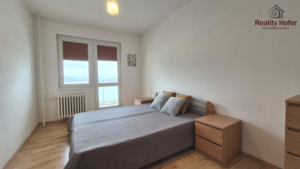 Zariadený 3 izbový byt, loggia, Švábska ul., Prešov