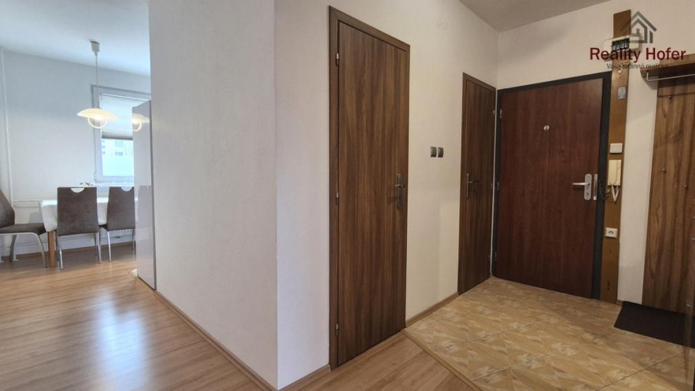Zariadený 3 izbový byt, loggia, Švábska ul., Prešov