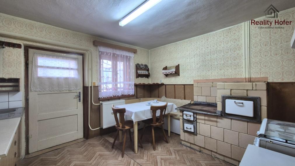 Starší rodinný dom, pozemok 918m2, Hermanovce, okr. Prešov