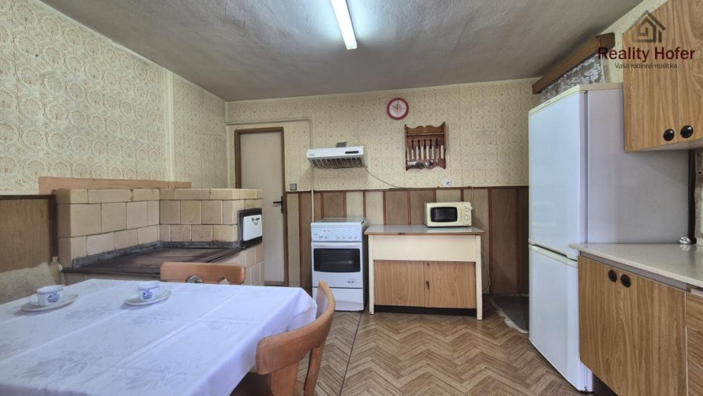 Starší vidiecky dom, pozemok 918m2, Hermanovce, okr. Prešov