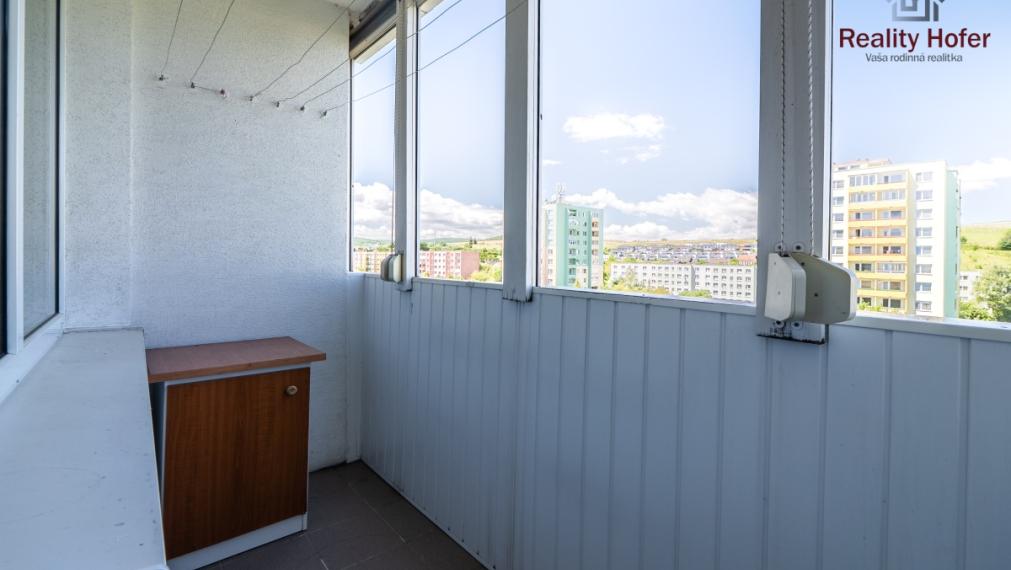 Veľký 4 izbový byt, loggia, Prostějovská, Prešov