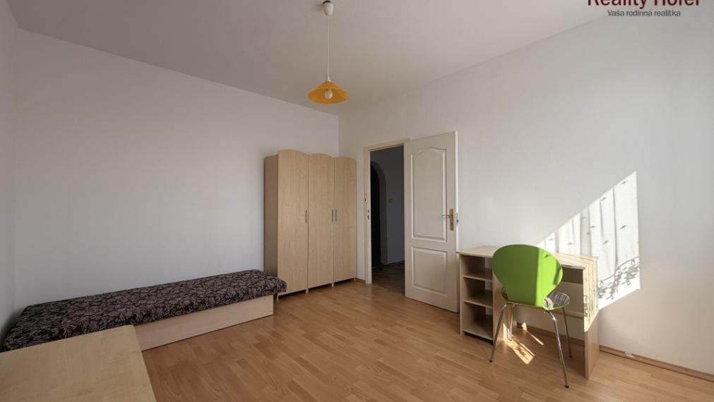 Veľký 3 izbový byt s loggiou, Exnárova, Prešov