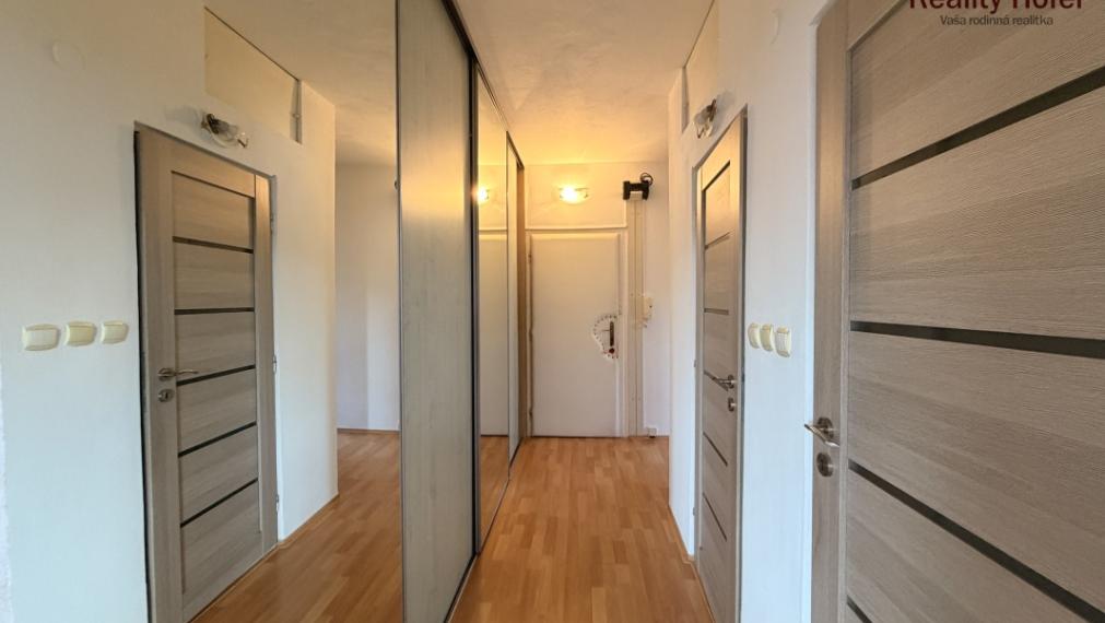 Veľký 3 izbový byt s loggiou, Exnárova, Prešov
