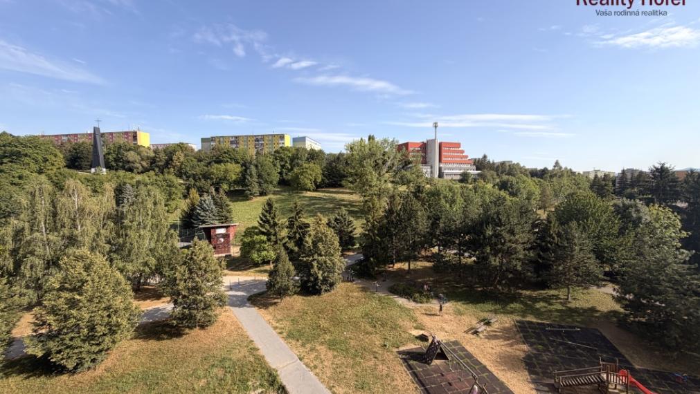 Veľký 3 izbový byt s loggiou, Exnárova, Prešov