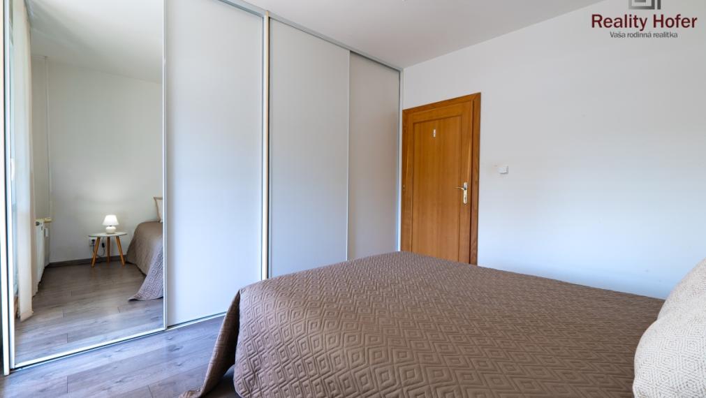 Veľký 3 izbový byt s loggiou, 78m2, Šmeralova, Prešov