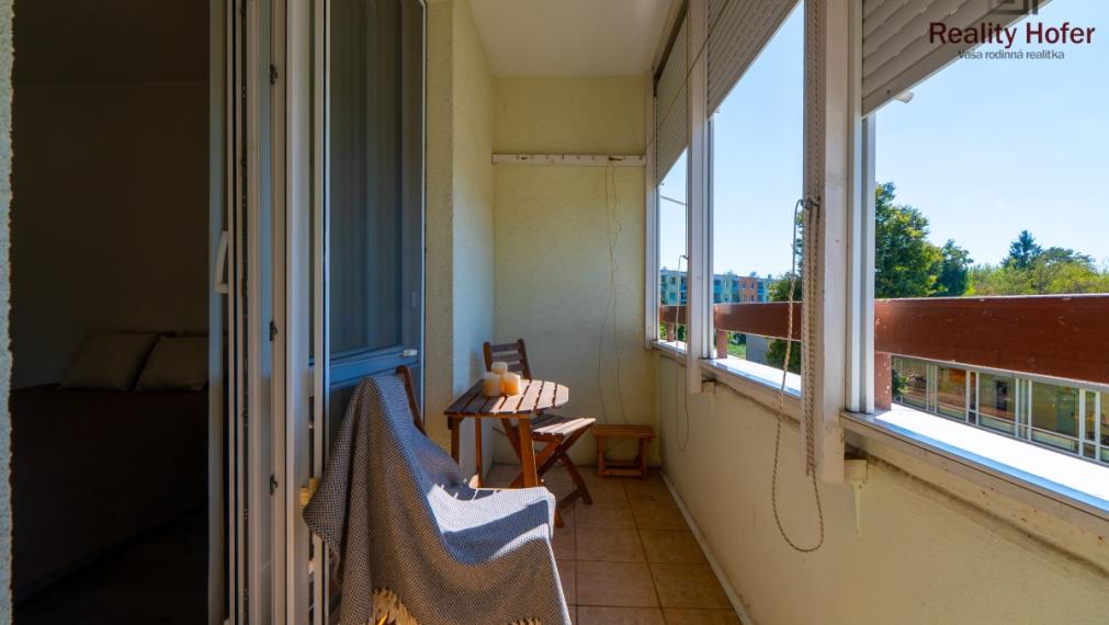 Veľký 3 izbový byt s loggiou, 78m2, Šmeralova, Prešov