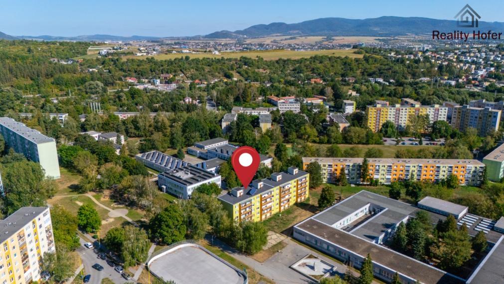 Veľký 3 izbový byt s loggiou, 78m2, Šmeralova, Prešov