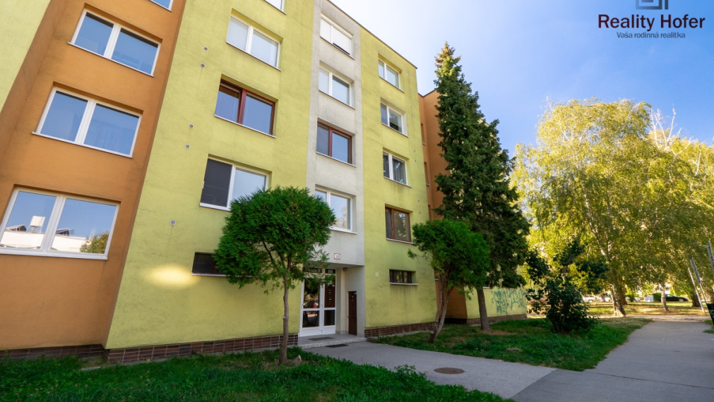 Sídlisko III - 3 izbový byt 78m2, loggia, Šmeralova, Prešov