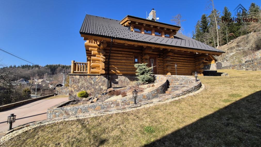 Zrubový dom, novostavba pod lesom, 7 km od Sabinova, Červená Voda