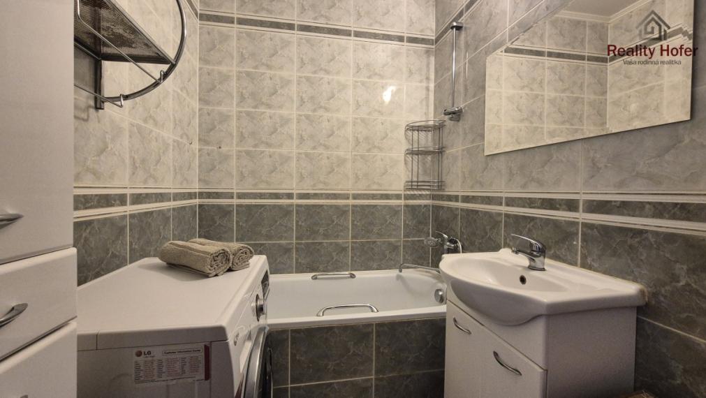 Sídlisko III - 3 izbový byt s loggiou, ul. A. Prídavka, Prešov