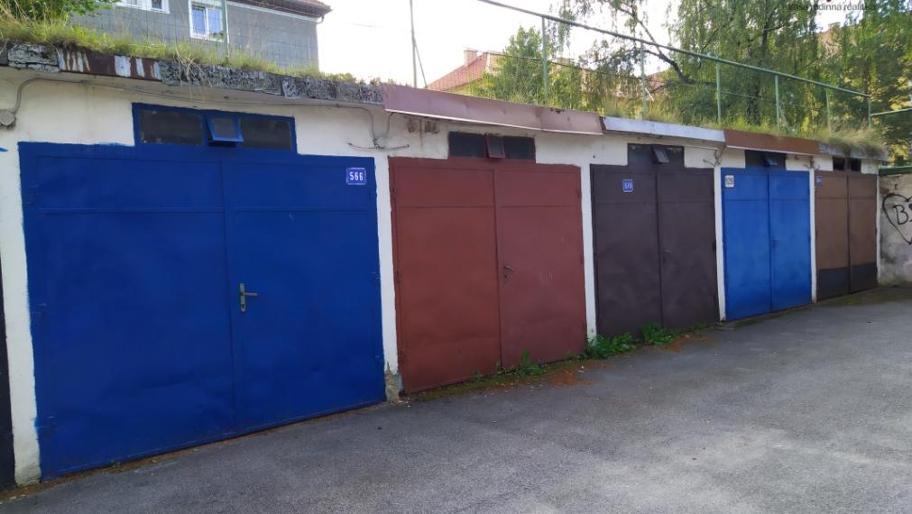 Murovaná garáž, 25m2, elektrina, Engelsova, Prešov