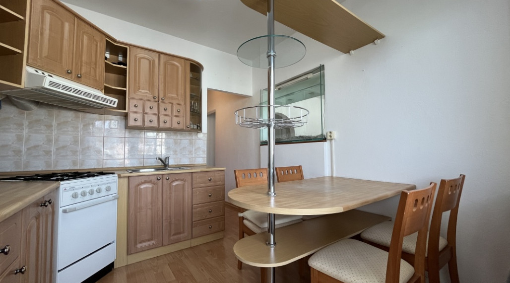 Zariadený 2 izbový byt, loggia, ul. Vihorlatská, Prešov