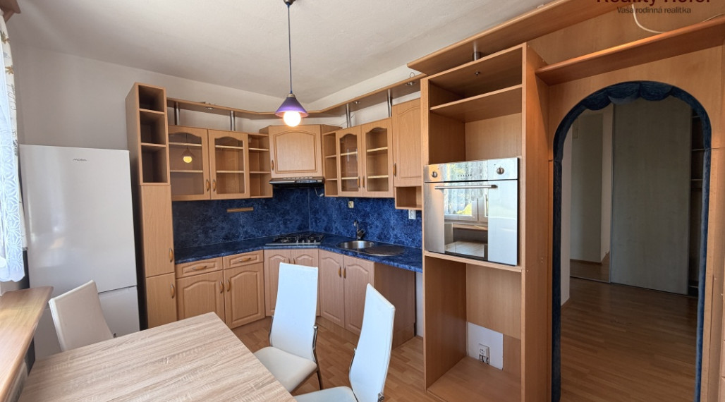 Veľký 3 izbový byt s loggiou, Exnárova, Prešov