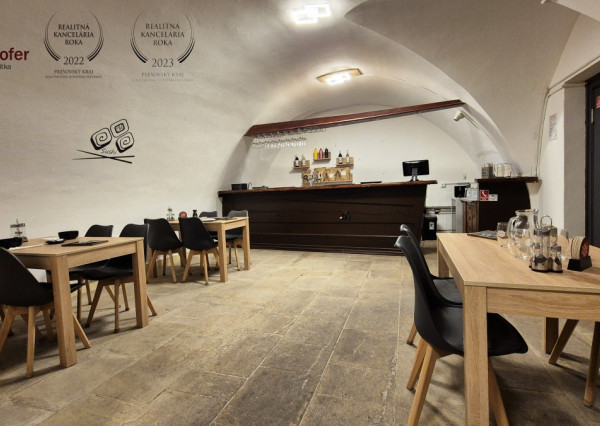 Odstúpenie prevádzky reštaurácie v centre, Hlavná, Prešov