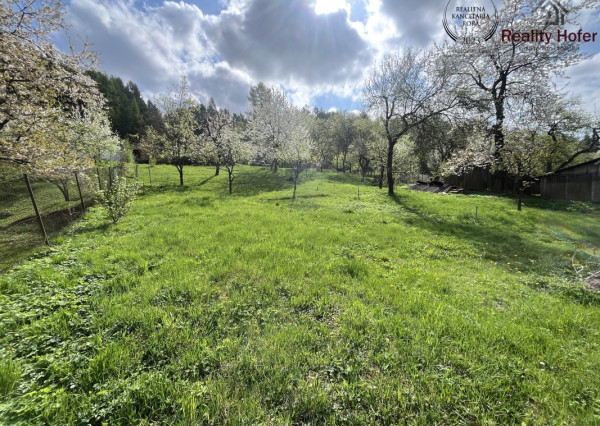 Pozemok pod lesom, 586m2, obec Ľutina, Sabinov