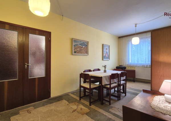 Veľký 4 izbový byt, 92m2, Smreková, Prešov