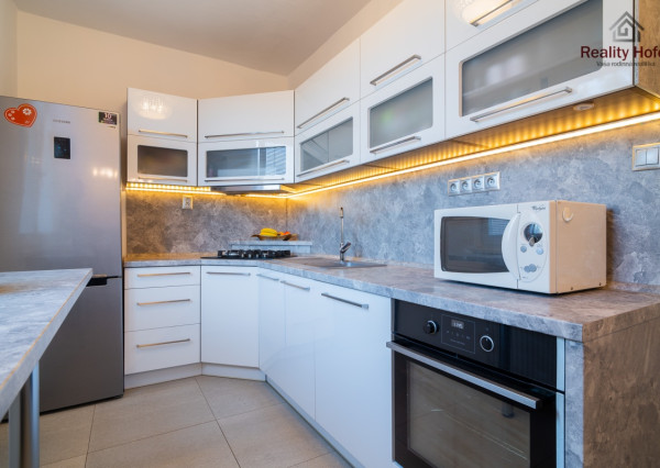 Zariadený 2,5 izbový byt po rekonštrukcii, Šrobárova, Prešov