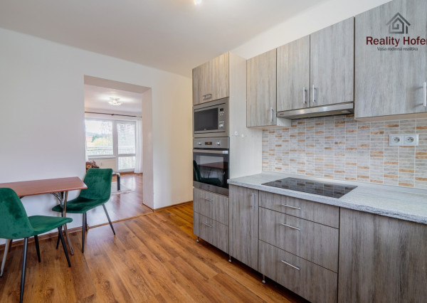 Zariadený 2 izbový byt, balkón, blízko centra, Baštová ul., Prešov