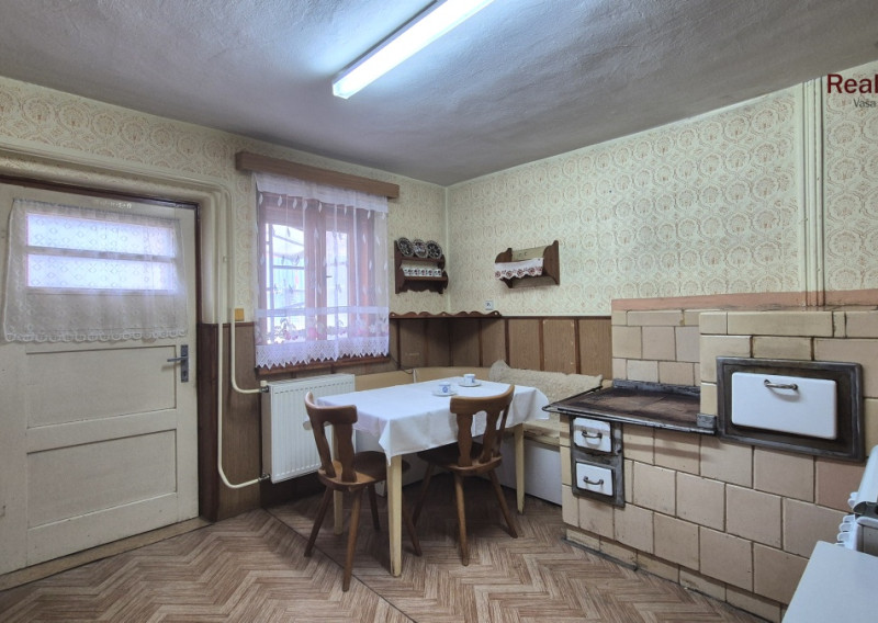 Starší vidiecky dom, pozemok 918m2, Hermanovce, okr. Prešov